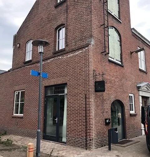 아파트 De Oude Kazerne Torenkamer *